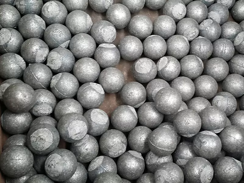 Low chrome alloy casting iron ball